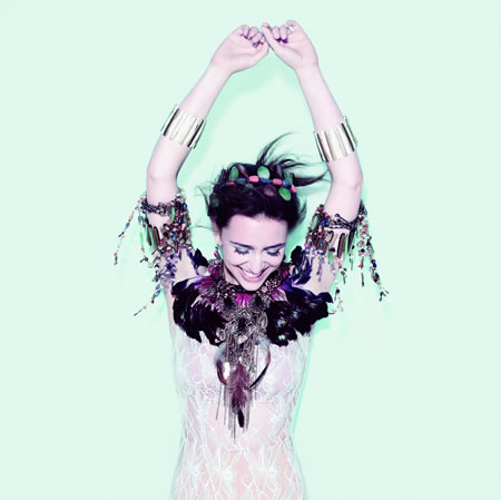 Roberta Sá disponibiliza novo disco em streaming