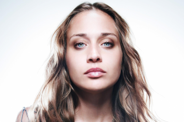 Nova da Fiona Apple – “Dull Tool”