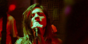 Exclusivo: Camila Garófalo lança “O Velho”